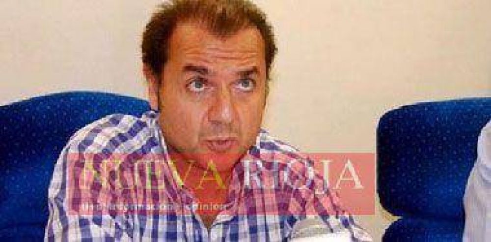 Galv�n presentar� un amparo contra el cobro de la renovaci�n de licencias de conducir vigentes