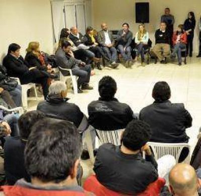 La dupla K sum� el respaldo de gremios del sector p�blico y privado