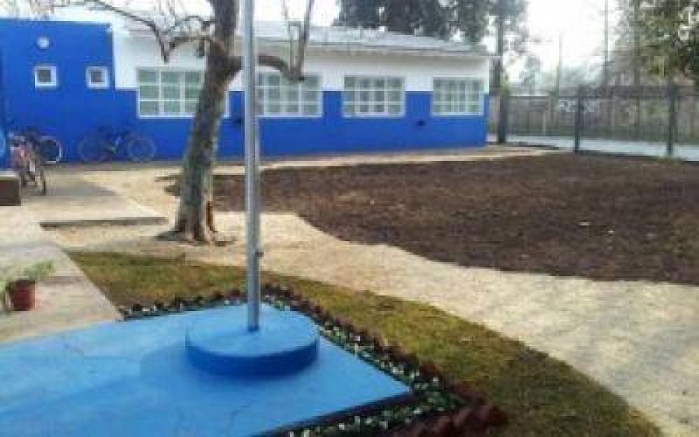 Cristina anunci� por Twitter la finalizaci�n de obras en una escuela