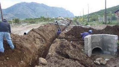 Bariloche recibe fondos para obras de agua