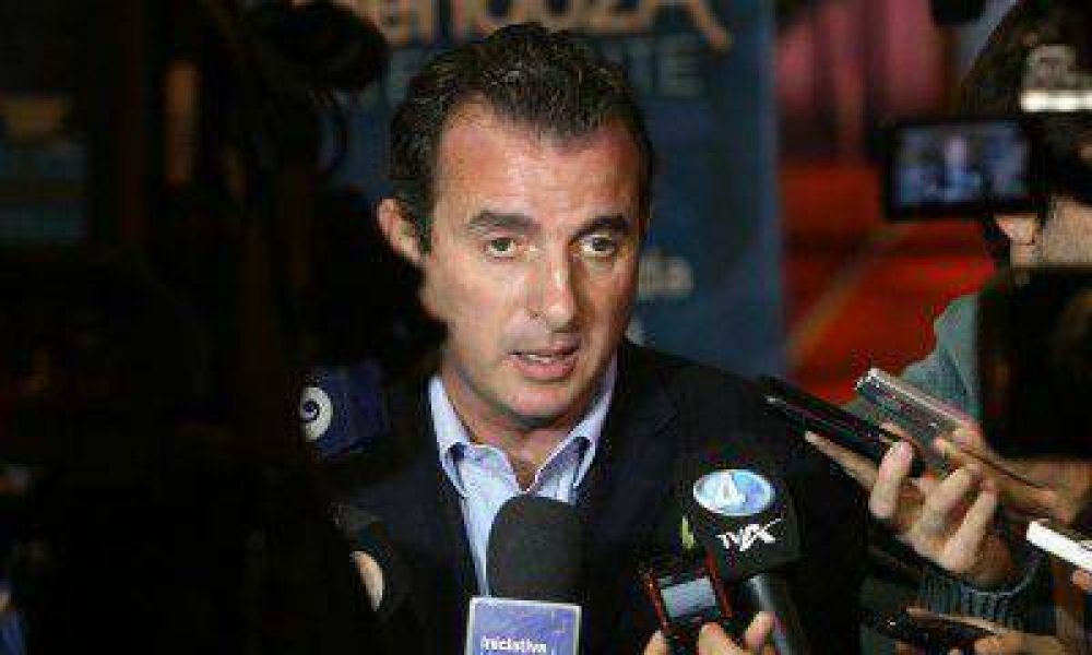 Encuestas marcan las diferentes opiniones de los mendocinos sobre la reelecci�n del Gobernador