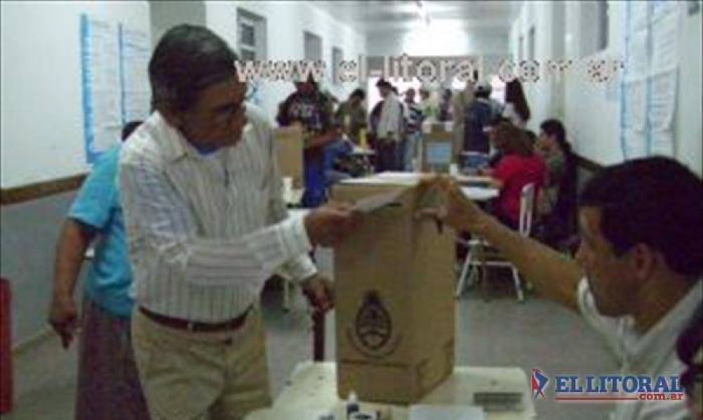 Para restar votos a los oponentes en las urnas, los frentes batallan en la Justicia