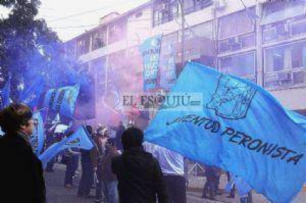 Tomassi y Moreta reclamaron a los senadores radicales el �voto joven�