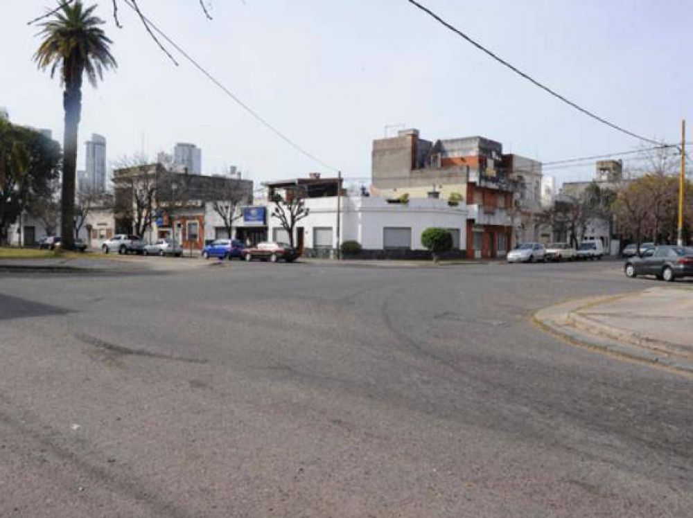Muri� un hombre al que balearon en Pichincha para robarle la moto
