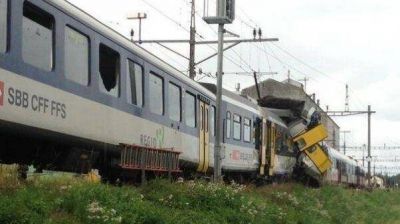 Choque de trenes en Suiza: un muerto y al menos 44 heridos