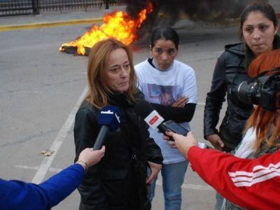 �Nuestros seres queridos no son s�lo cifras como dice el Intendente�