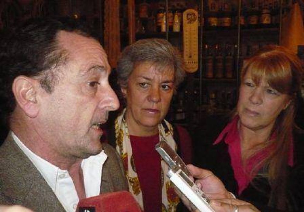 Stolbizer y Guti�rrez duro al oficialismo.	