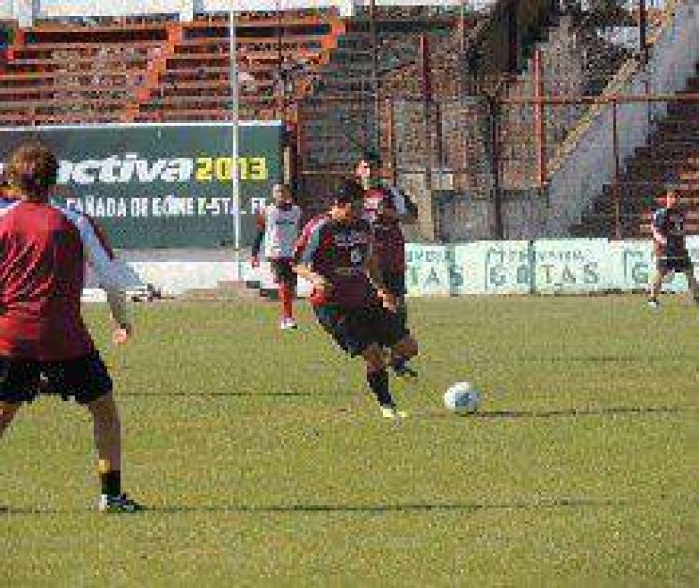 F�tbol: Nuevo amistoso para Defensores  