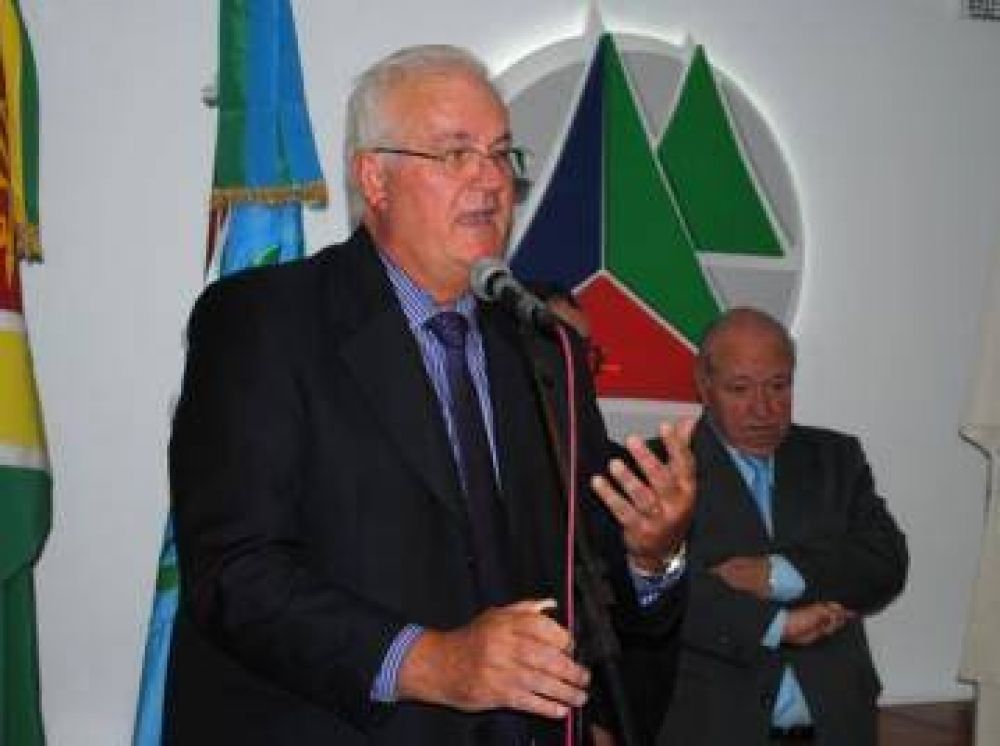 Ambrosius expone en encuentro internacional cooperativo