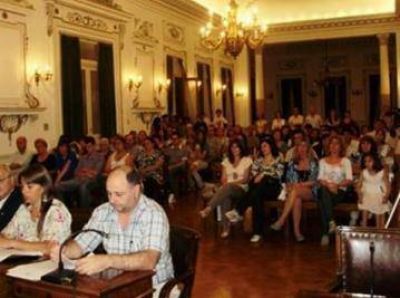 Cr�ticas del Frente Renovador por manejo de fondos educativos