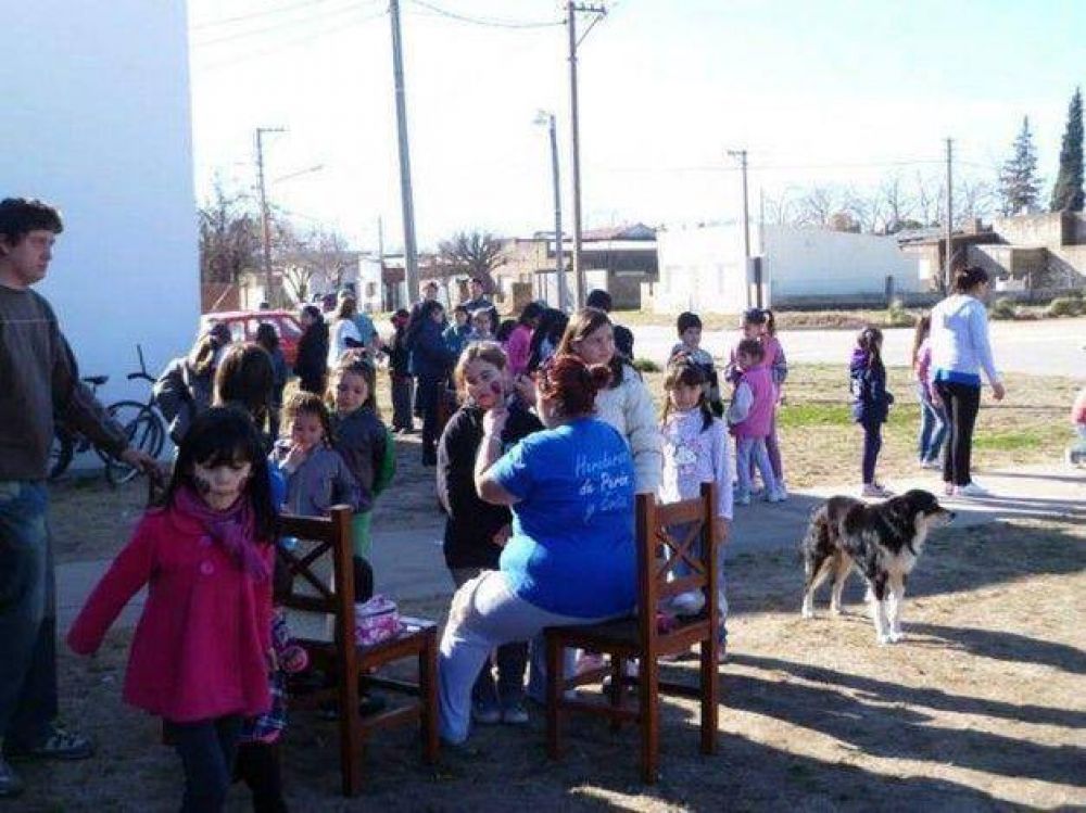 La JP organiz� una exitosa chocolatada en el SUM del Barrio Sur