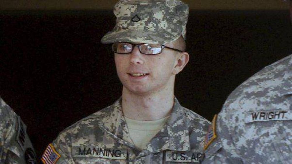 Absuelven al soldado que filtr� informaci�n a WikiLeaks