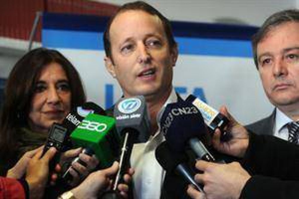 Mart�n Insaurralde: "Sabemos que la seguridad es una cuenta a resolver, todos somos padres de familia"