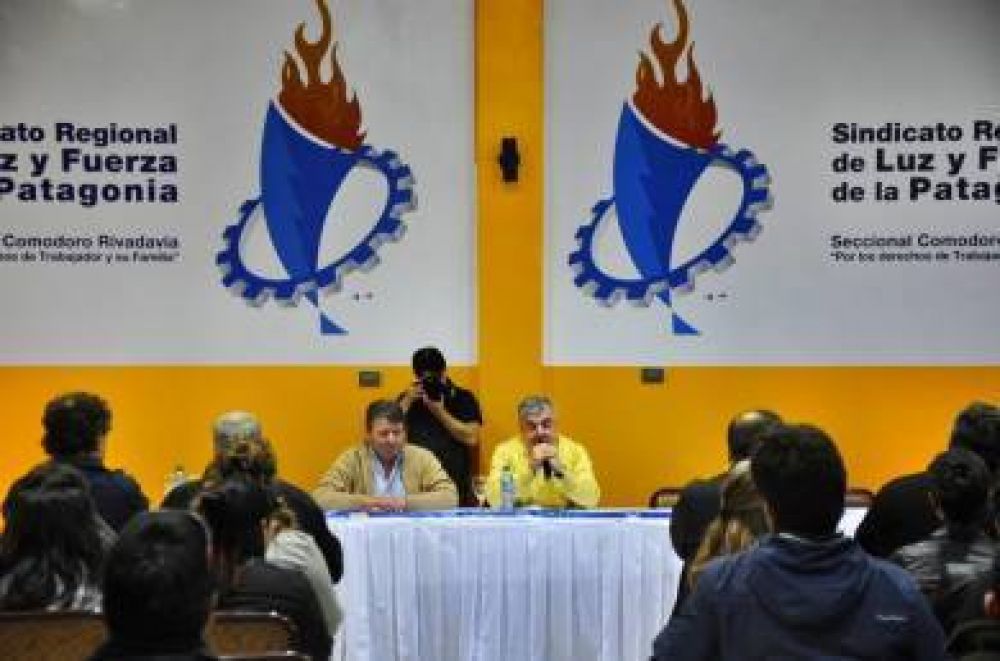 Das Neves plante� en Comodoro la necesidad de eliminar el Impuesto a las Ganancias