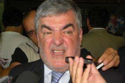DAS NEVES NO PODR� MOSTRAR S�MBOLOS DEL PJ EN LA CAMPA�A