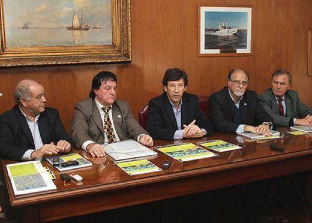 Posse present� el concurso de ideas para mejorar el Centro Comercial