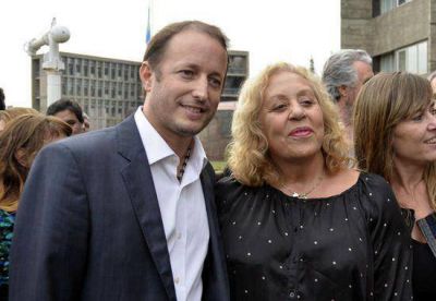 �Como lo hac�a N�stor, Cristina y Scioli apuestan fuertemente por el crecimiento y desarrollo de Campana� 