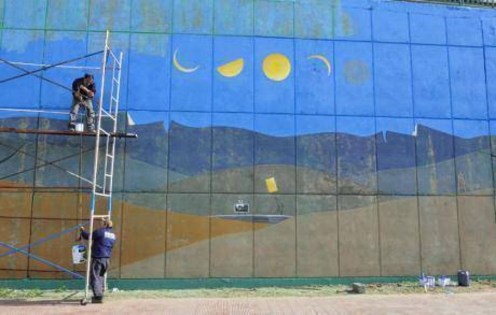 Comenzaron a repintar el mural de Tutuca Monteiro