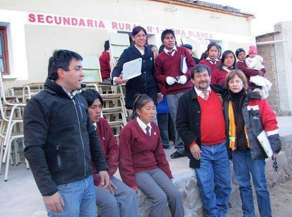 Mina Pirquitas mantiene su fuerte compromiso con las comunidades aleda�as
