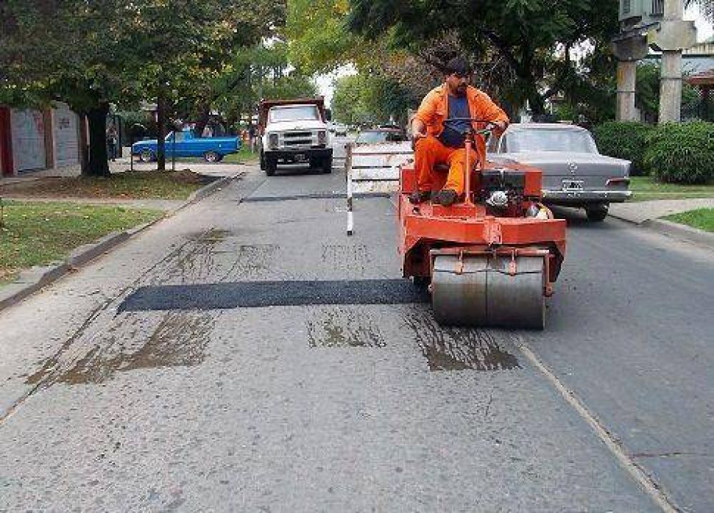 Almirante Brown: trabajos viales en varias localidades del distrito