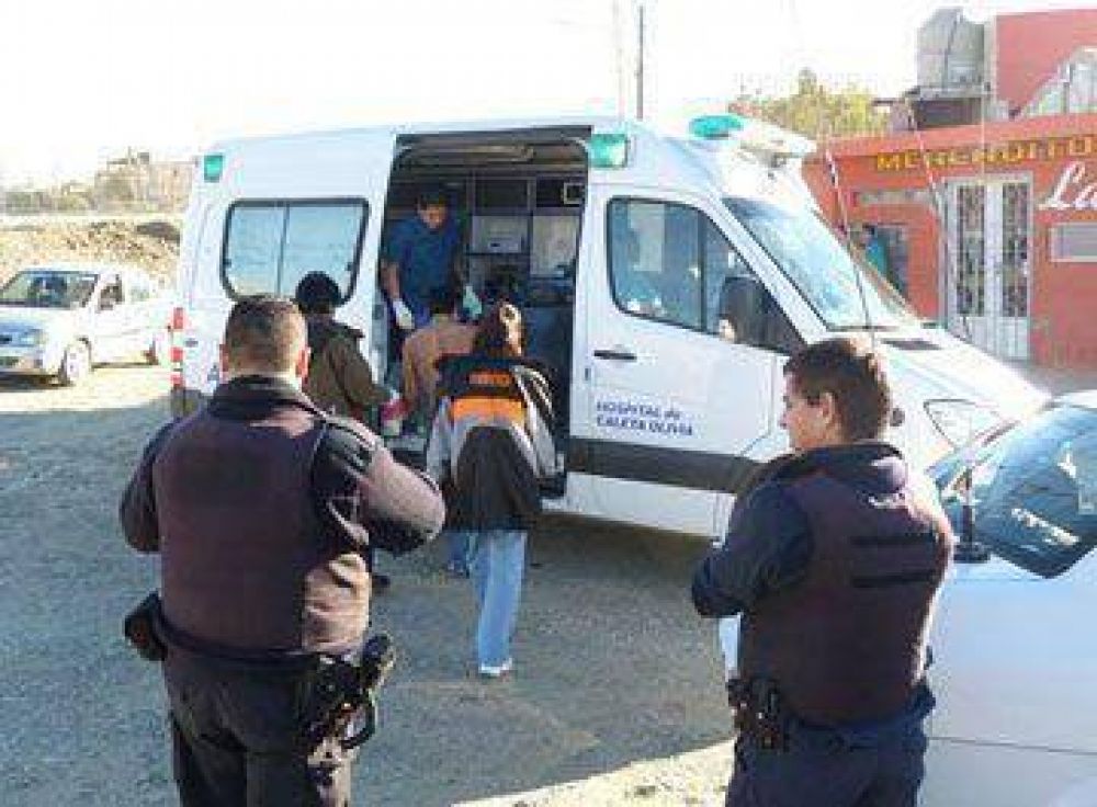 Apu�alaron a un joven para robarle la mochila
