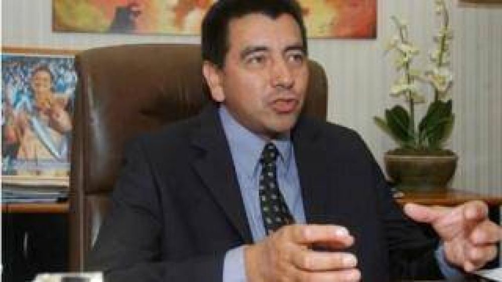 Tildan de �flojos� a Brizuela y Barrionuevo porque mientras fueron legisladores no iban a trabajar ni elaboraban proyectos