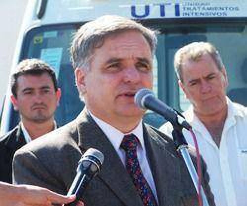 Fern�ndez Mend�a: �La gente sabe de nuestro compromiso�