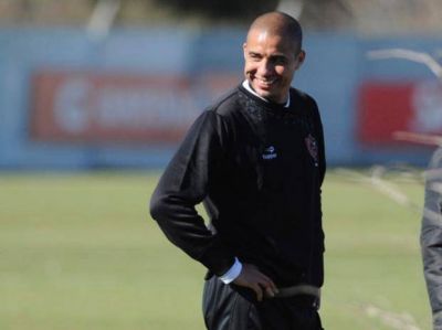 Newell's: Lo de Trezeguet era para abrir las puertas del Coloso