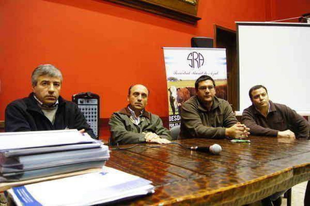 REFERENTES DENARVA�STAS VISITARON LA SOCIEDAD RURAL