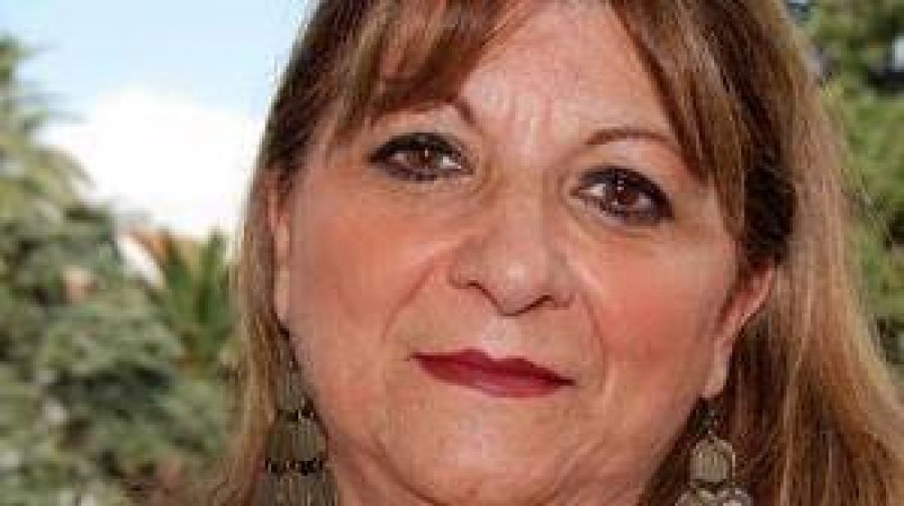  Diputada Jarz�n: "Me molestan las Pymes familiares del gobernador para las elecciones"