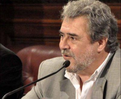 Daniel Miguez presentar� su libro "Kirchner �ntimo" en Bol�var