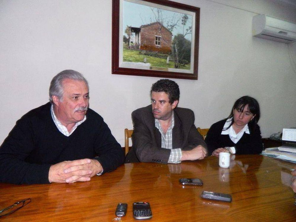 Mejora el estado de salud del Intendente Municipal de Roque P�rez, Juan Carlos Gasparini