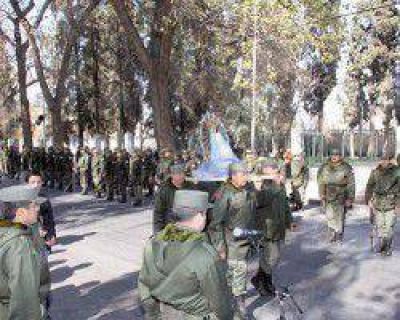 Los 75 a�os de Gendarmer�a, celebrados con un desfile