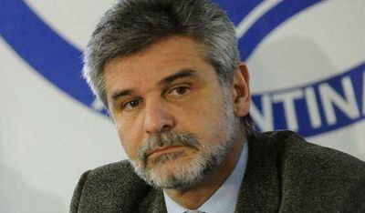 Filmus llam� a "trabajar por las deudas pendientes"