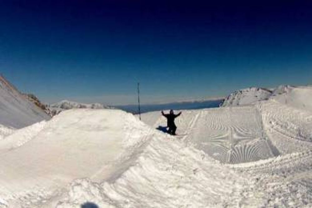 Turismo Chubut organiza el Festival Sudamericano de Snowboard en La Hoya