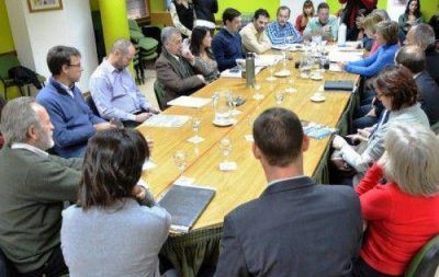 Apuran creaci�n de fondo especial para el turismo