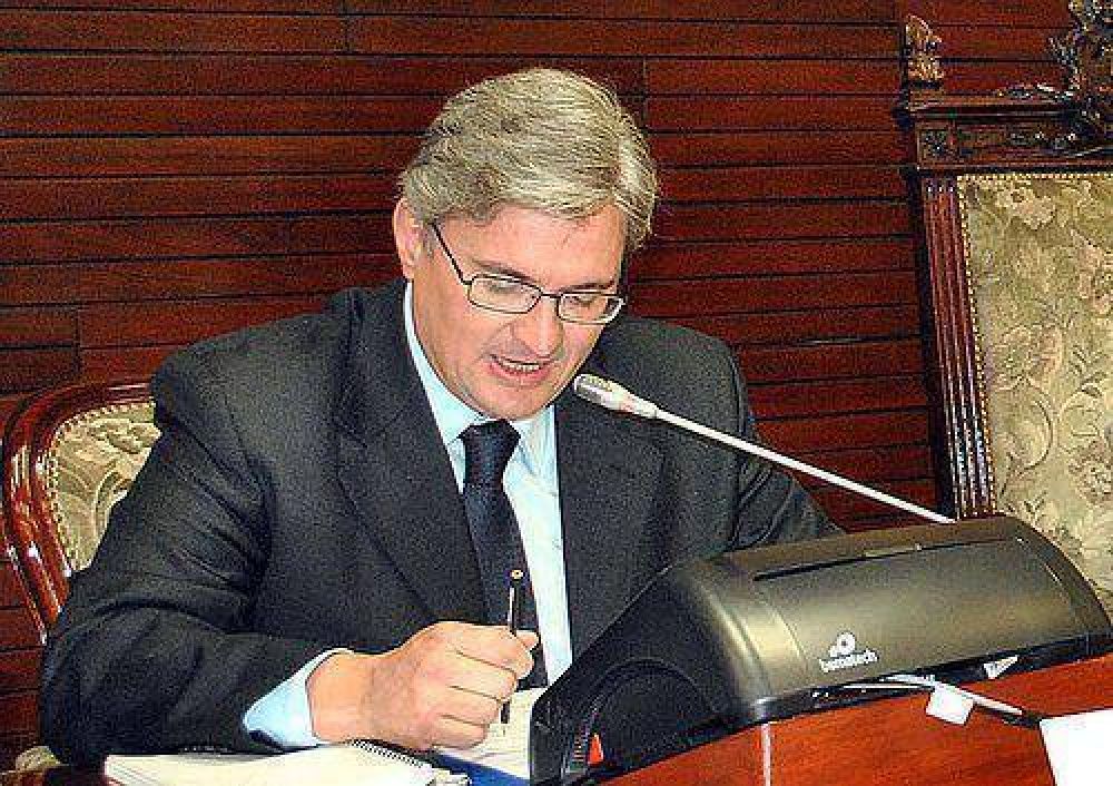 Anticipan que no prosperar�a candidatura de Miguel Morales