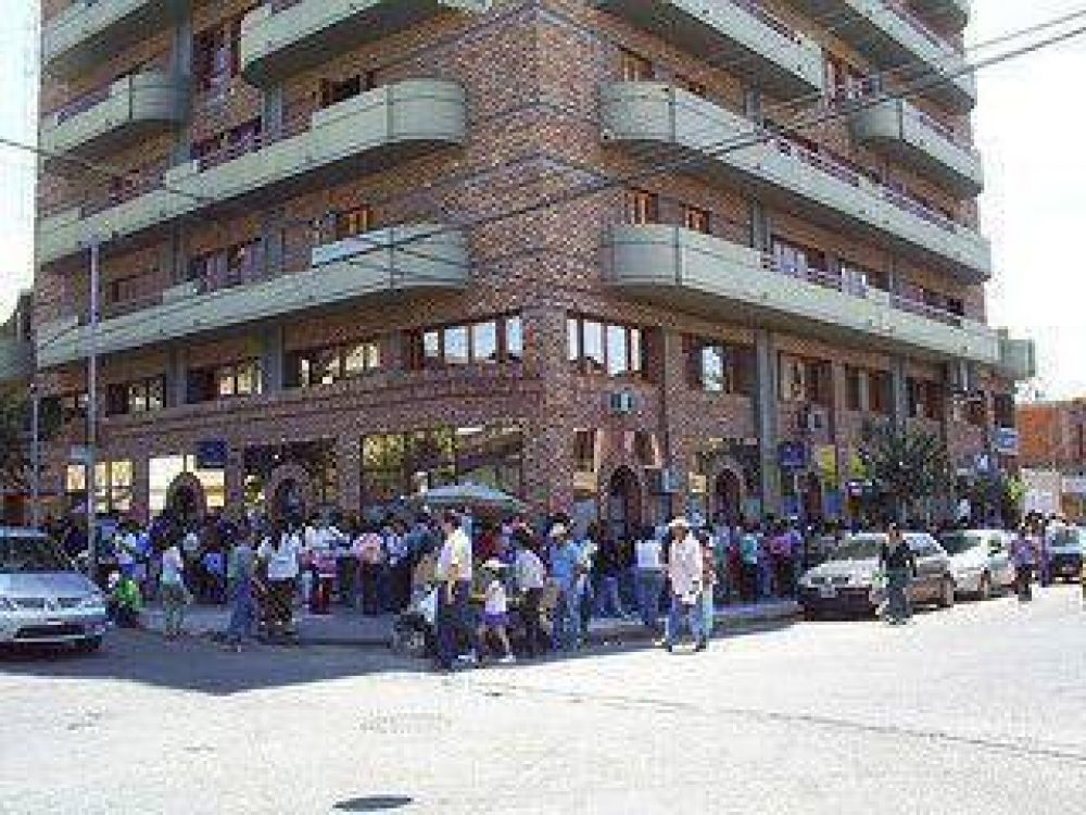 Cambian y extienden el horario de atenci�n de la asignaci�n universal