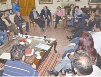 El Gobernador comprometi� a los diputados del PJ en la campa�a