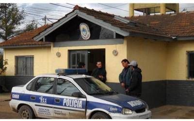 Pilar: Un hombre efectu� 17 disparos en una plaza y bale� a un chico en el pecho