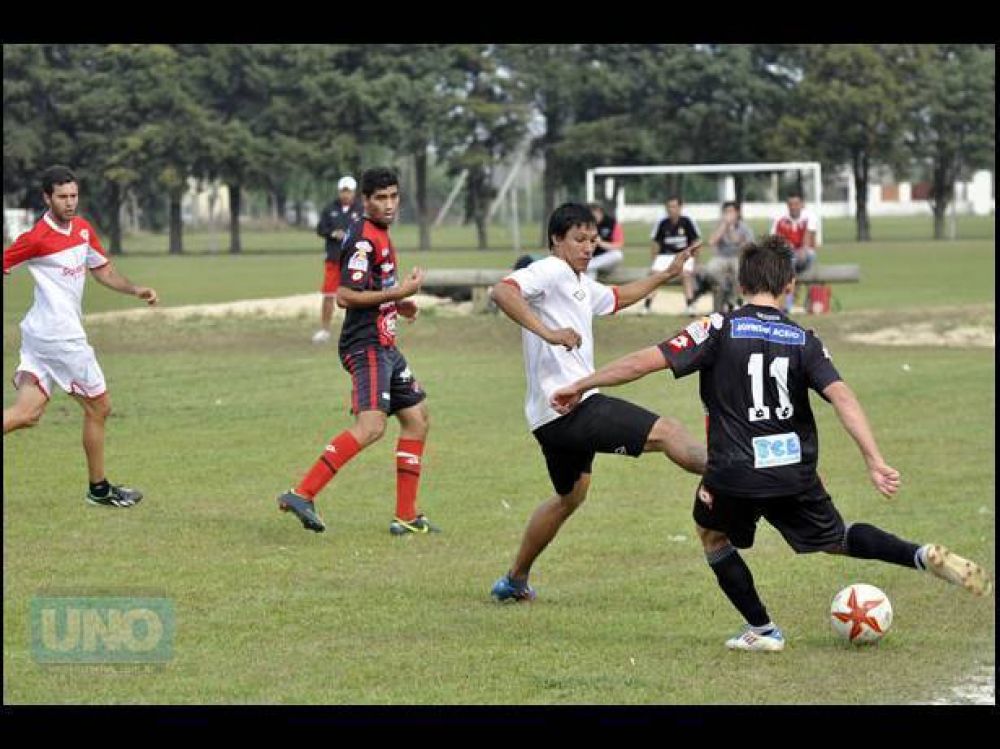Atl�tico Paran� jug� un partido amistoso con la cuarta de Patronato
