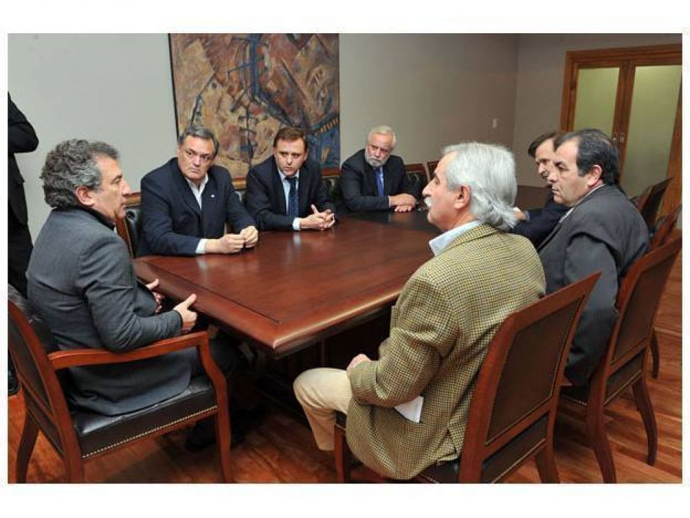 El sector privado compromete su apoyo para reactivar el puerto de Gualeguay