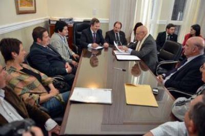 Municipios entrerrianos acceder�n a pr�stamos del Naci�n para renovar su parque automotor