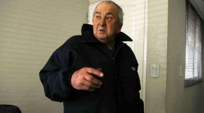Despu�s de golpear a un sereno se llevaron 140 mil pesos en cubiertas