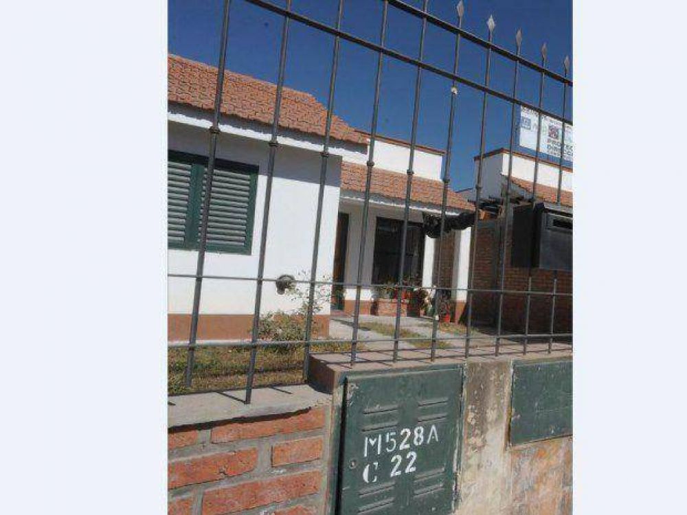 Sigue la pol�mica por la vivienda de la familia Del Barco