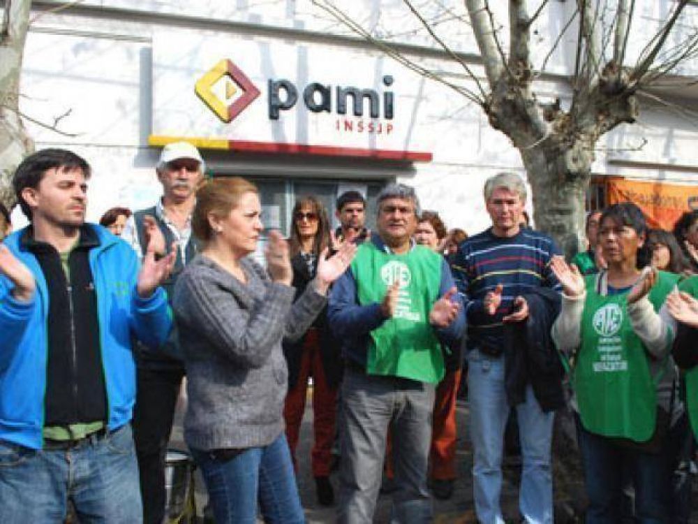 Protesta de ATE frente a PAMI