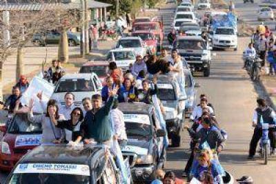 Fuerte apoyo a Tomassi en la caravana por el circuito 7