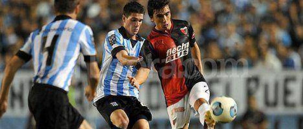 Nuevo horario: Col�n-Racing va a las 20.15