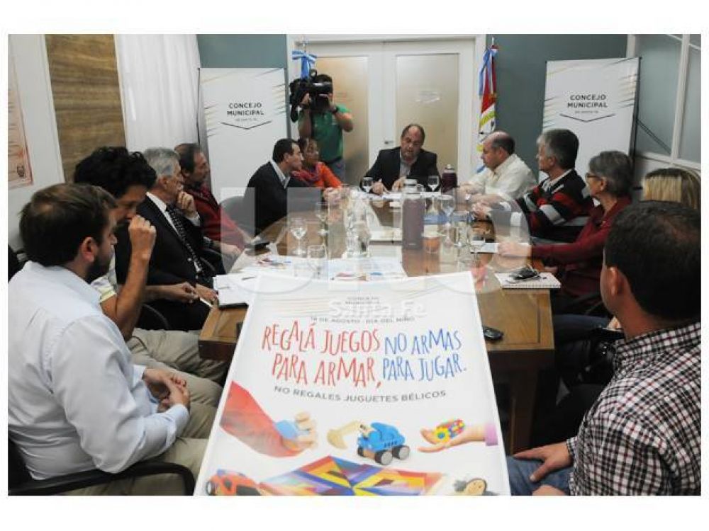 Lanzaron una campa�a por un D�a del Ni�o sin juguetes b�licos