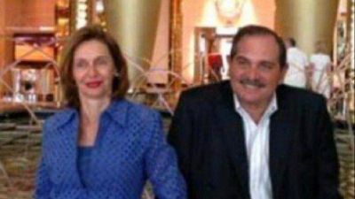 Alperovich se defiende: �Al viaje lo pagu� yo con mi dinero�